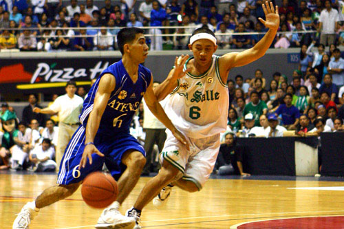 Schoolboys playing Basketball